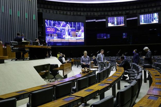 camara-dos-deputados.jpg